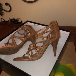 Hazy tan heels by Fergilicious by Fergie